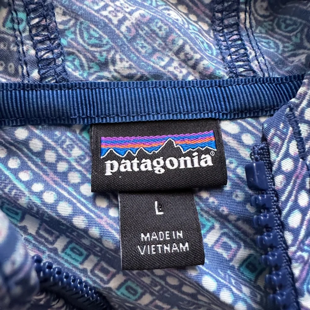 Patagonia lightweight hooded